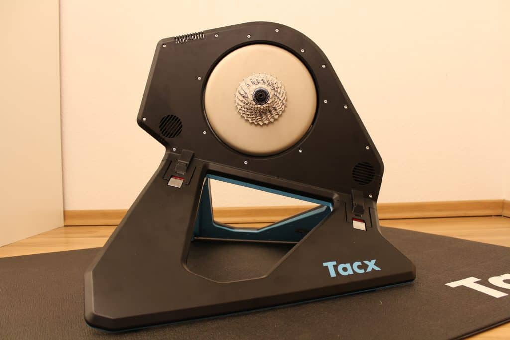 Tacx NEO 2 Smart im aufgebauten Zustand