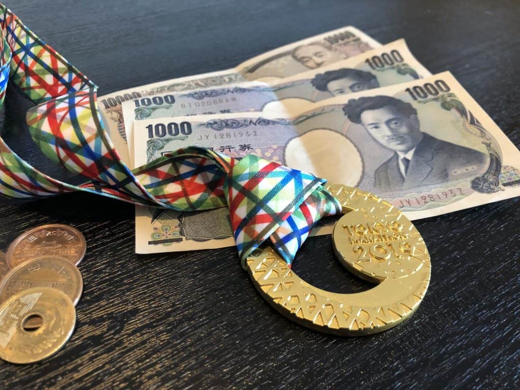 Tokio Marathon Medaille mit Yen